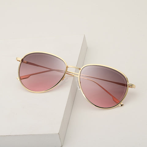 Premium Metal Aviator Sunglasses – UV400 Gradient Lens (Unisex)
